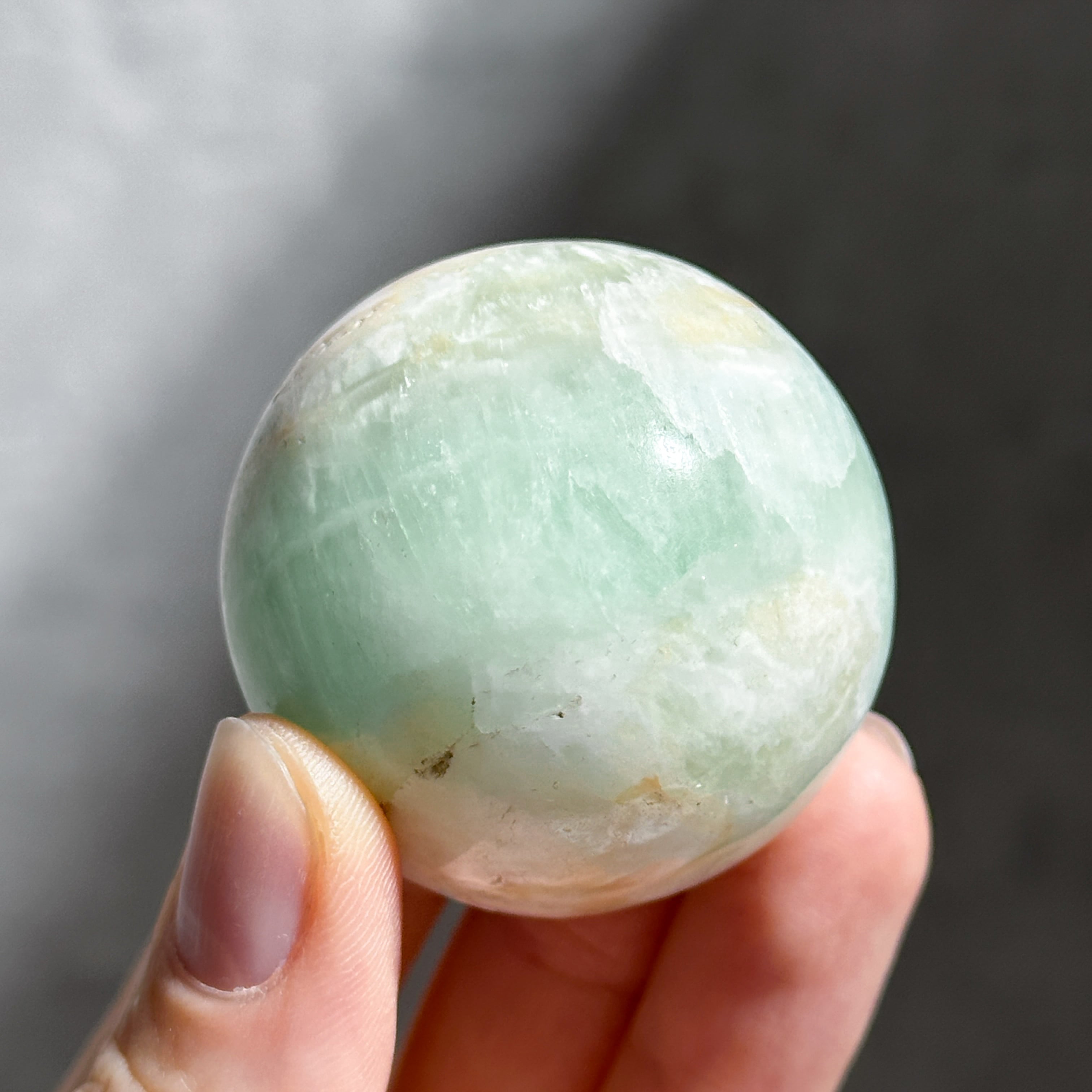 カリビアンブルーカルサイト スフィア（丸玉）01◇Caribbian Blue