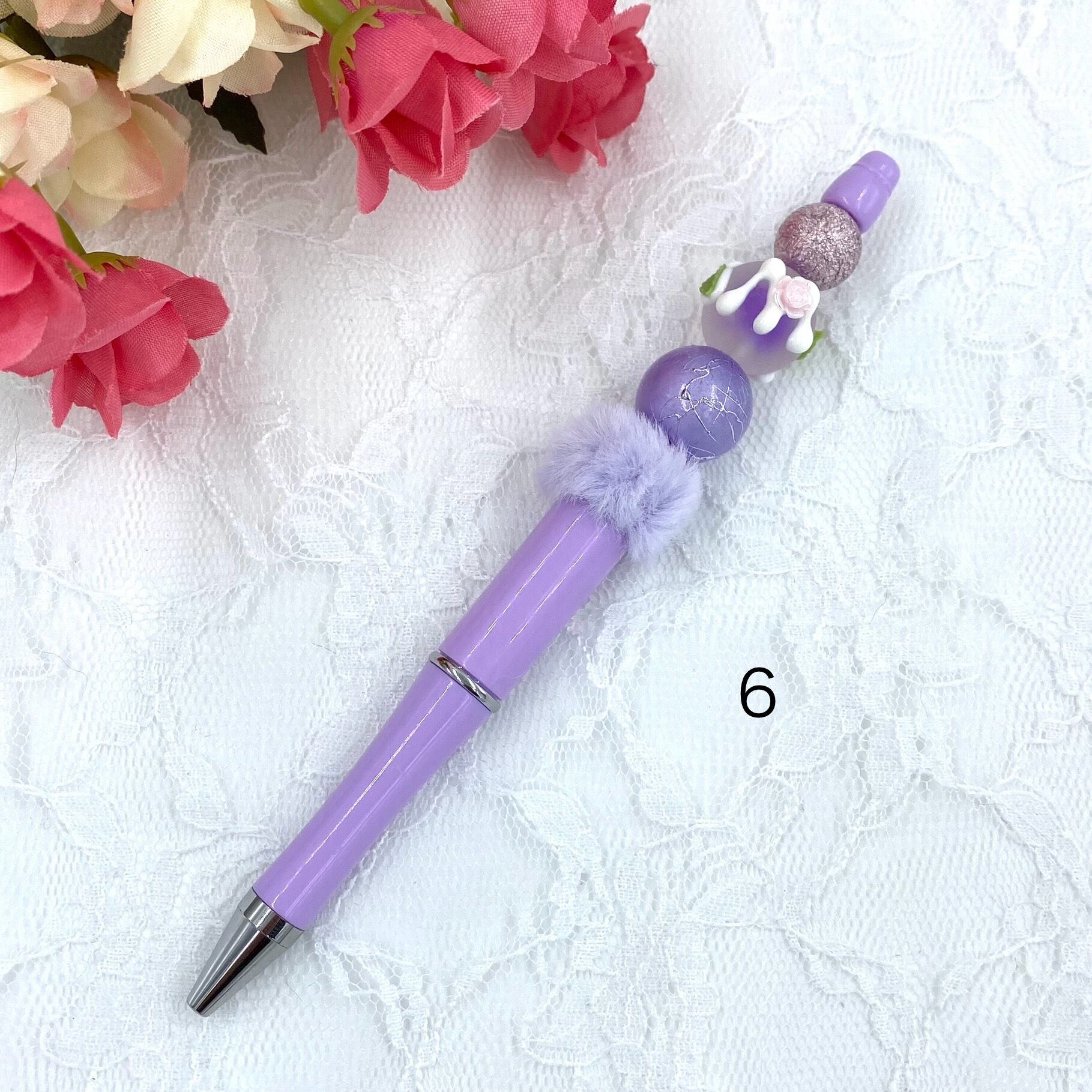 181 カスタムボールペン完成品 手書き蓄光薔薇パーツビーズボールペン
