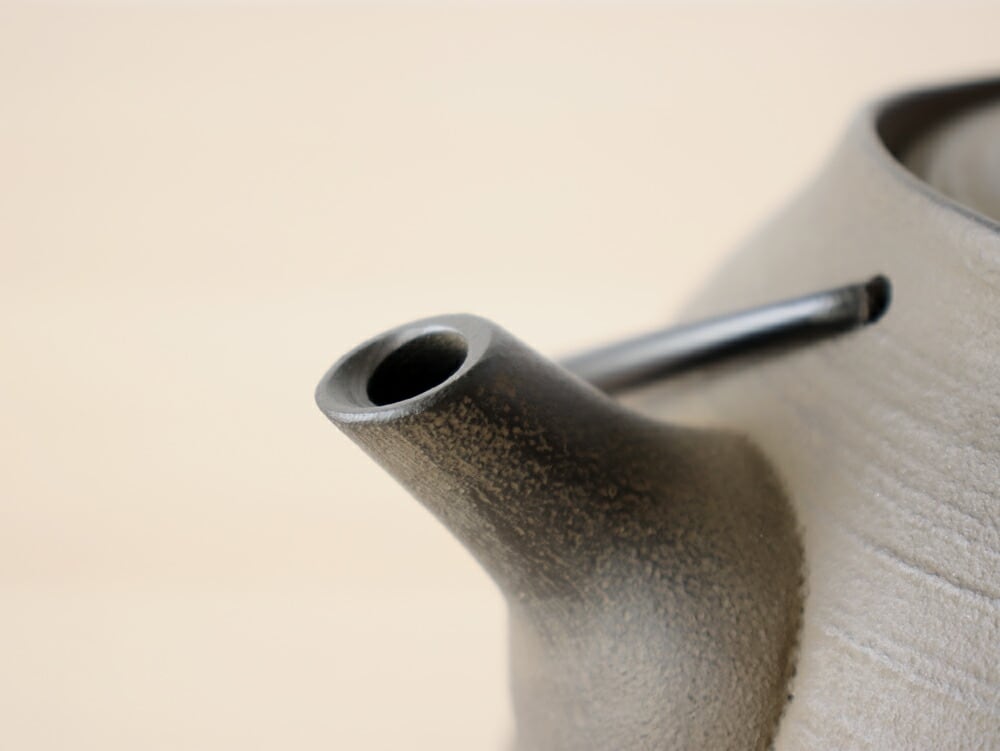 南部鉄器 壱鋳堂（ ITCHU-DO ）鉄瓶 刷毛目 1L ( 黒 / さび茶 )【 南部