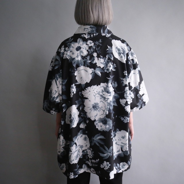 monotone art flower pattern big h/s open collar shirt