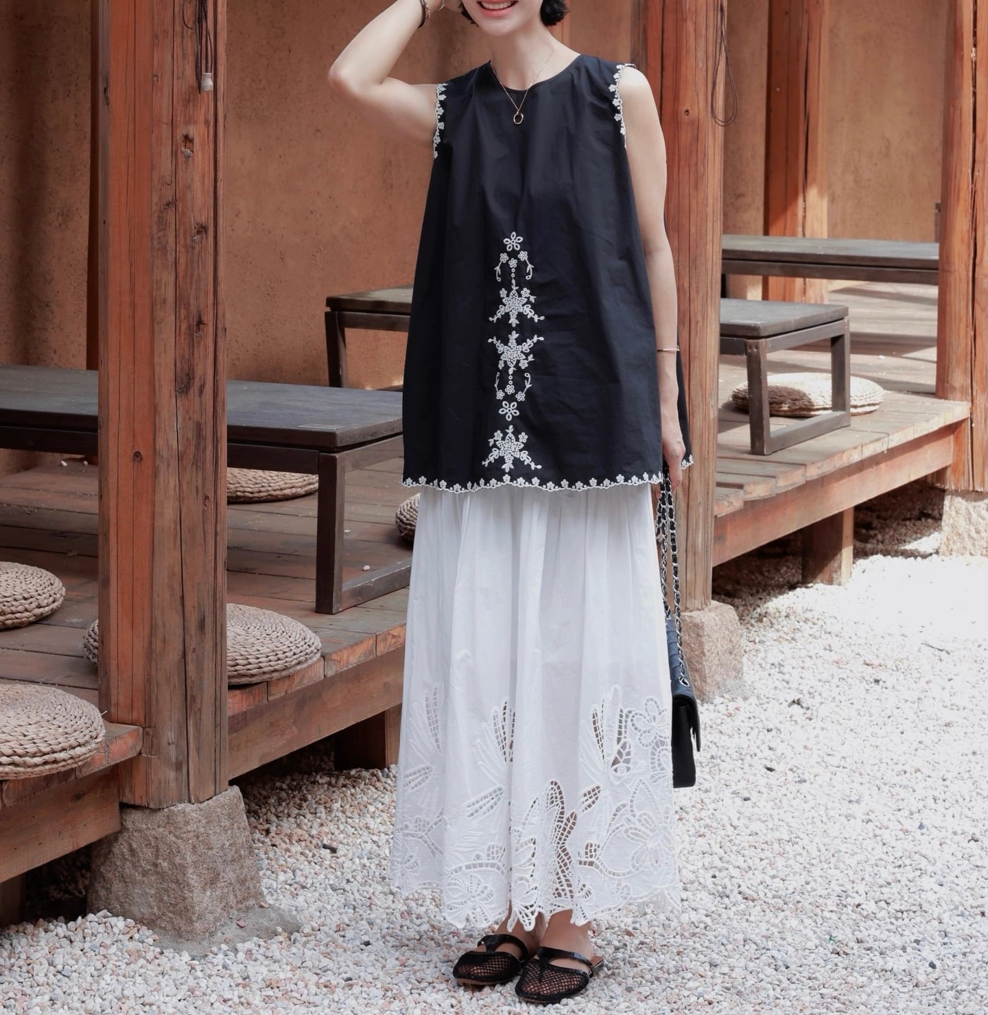 モノトーン刺繍トップス☆ | Fanfan Closet - ファンファンクローゼット
