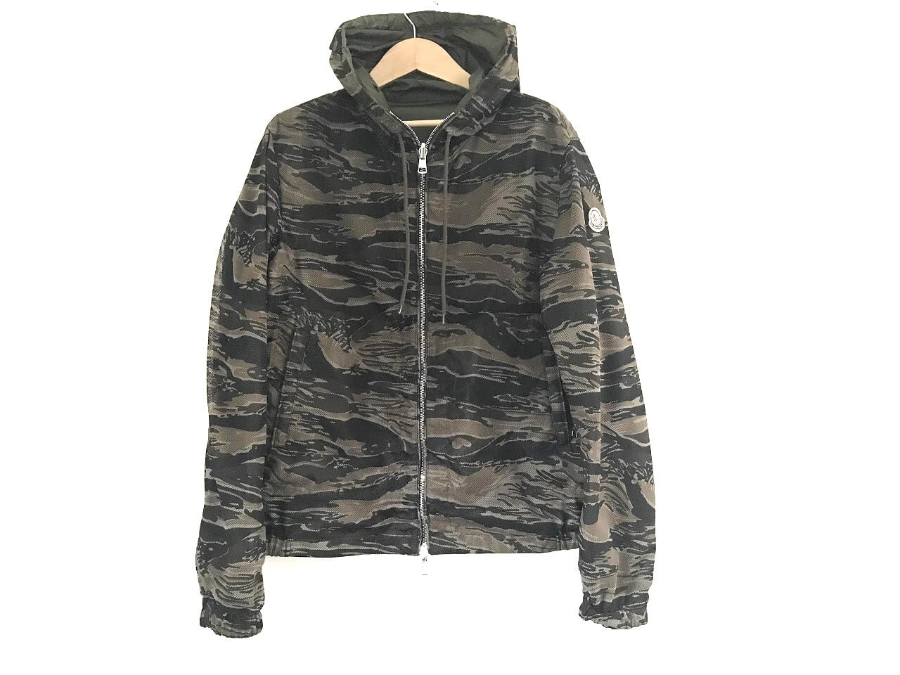 Moncler モンクレール　ナイロン　ジャケット　GOBERT リバーシブル 2025年最新】モンクレール gobert リバーシブルジャケットの人気