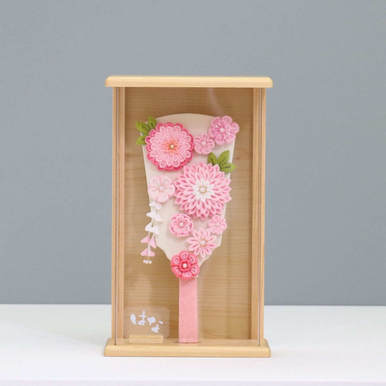 【ピンク つまみ 羽子板 9号】 羽子板飾り アクリルケース飾り 羽子板|檜|木製|和モダン|コンパクト