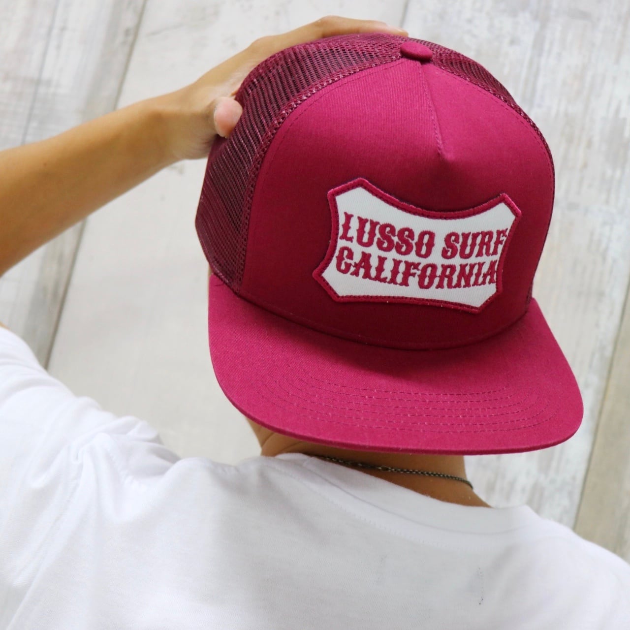 LUSSO SURF ボックスロゴ刺繍キャップ 帽子 ボルドー 激安卸販売新品