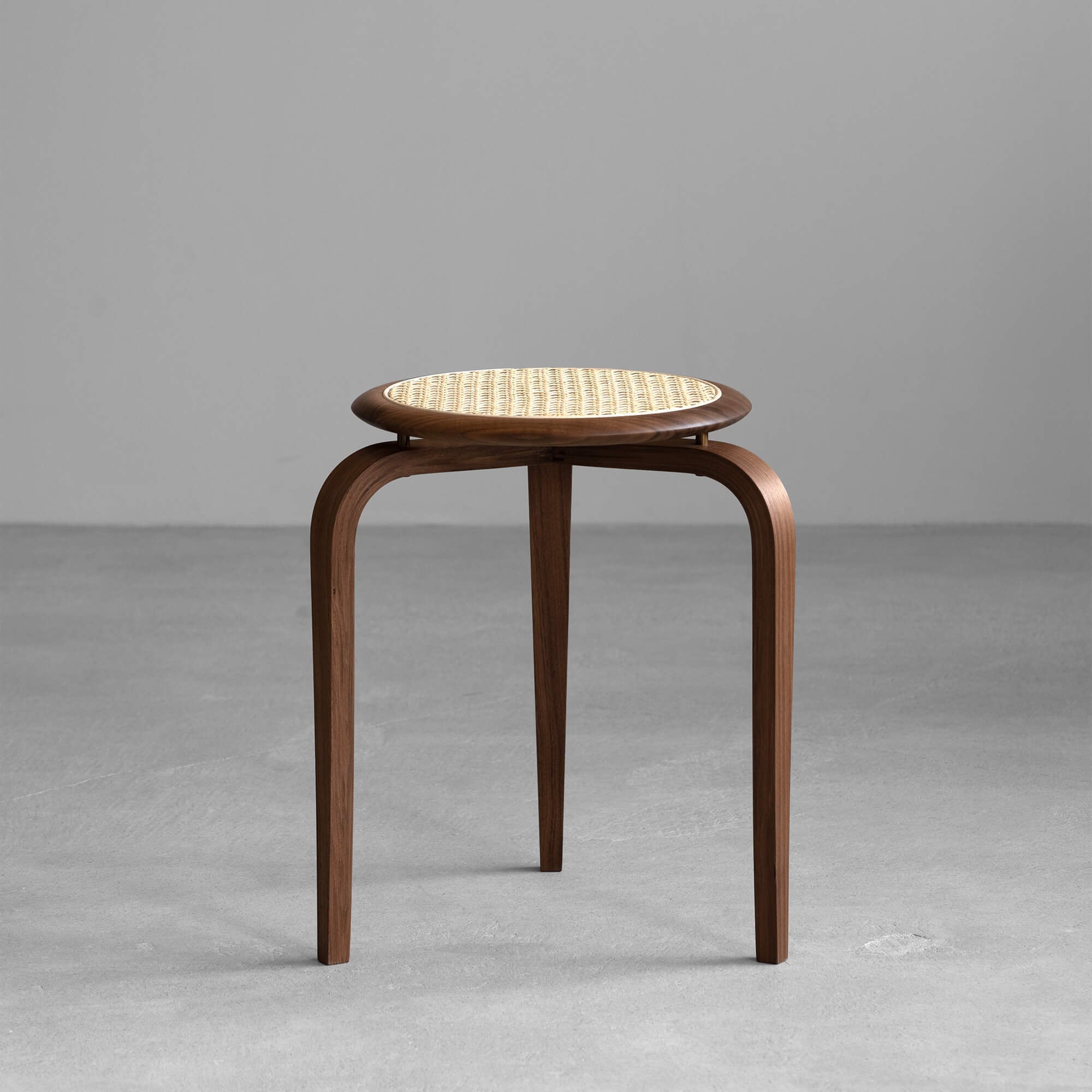 天然楢【森を泳ぐユーモラスなマンボウさん】木製トレー＊ちゃぶ台＊座卓＊インテリア 天然楢【森を泳ぐユーモラスなマンボウさん】木製トレー