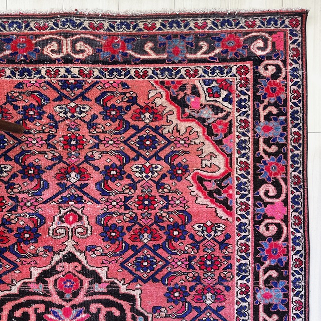 トルコ ヴィンテージラグ TR046 | 東アナトリア | 153cm × 207cm