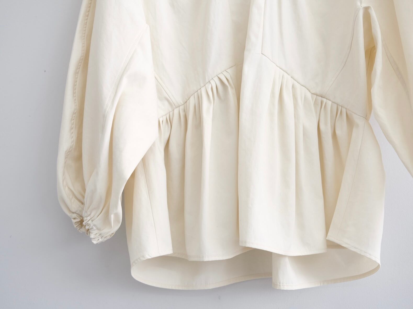 TENNE HANDCRAFTED MODERN 