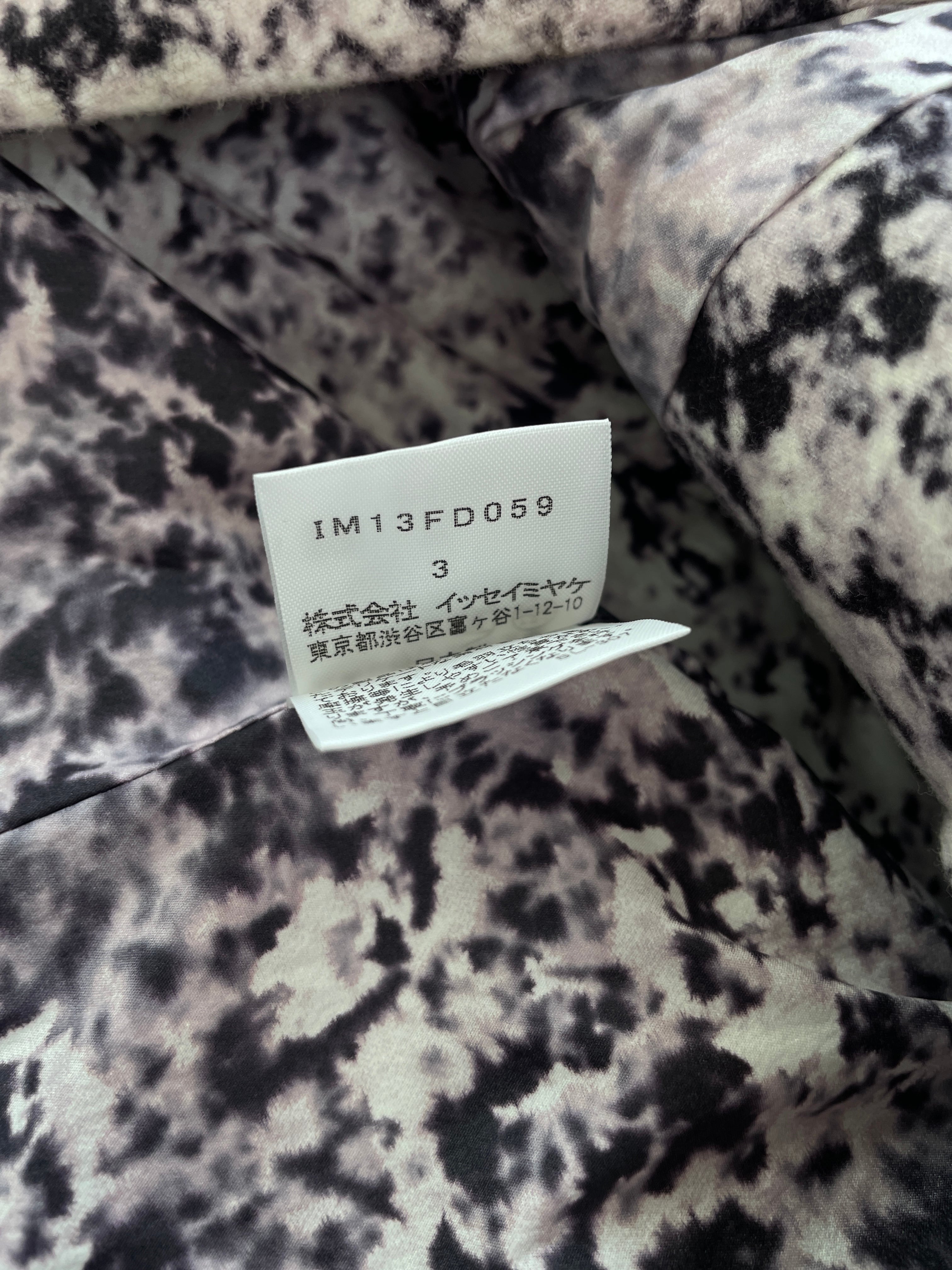 ISSEY MIYAKE - AW2001 Abstract Textured Jacket | Atelier Accord