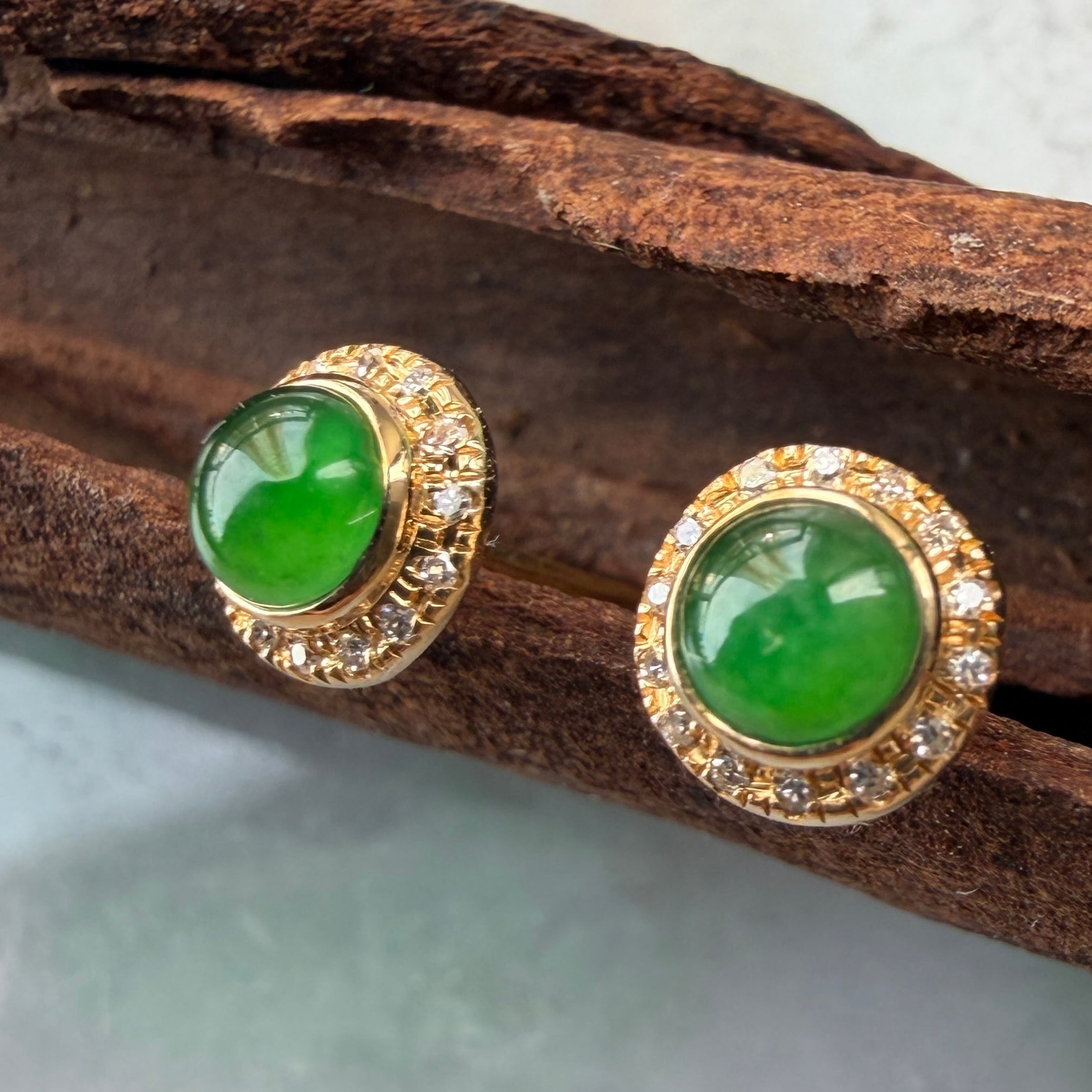 豪華❣️天然A貨翡翠　貴重、ロウカン質大粒満陽緑ピアス　鑑定書付き Jade earrings 翡翠YGピアス RCKMP3001 | Victorian Box