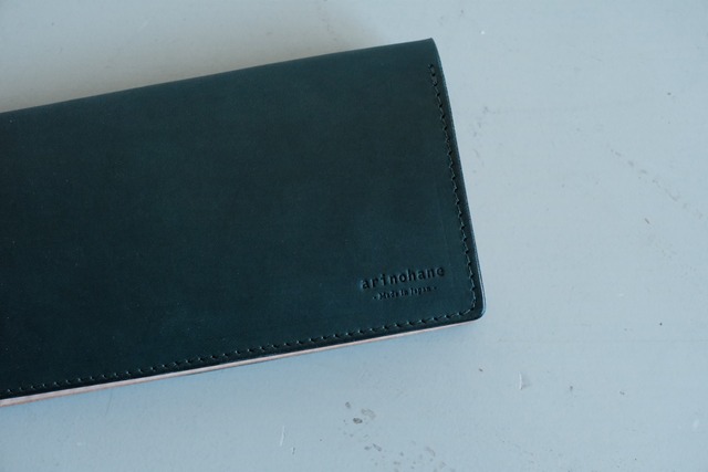 深緑の長財布