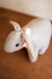 フランス 青いうさぎさんと薔薇色のリボンa ドール アンティーク