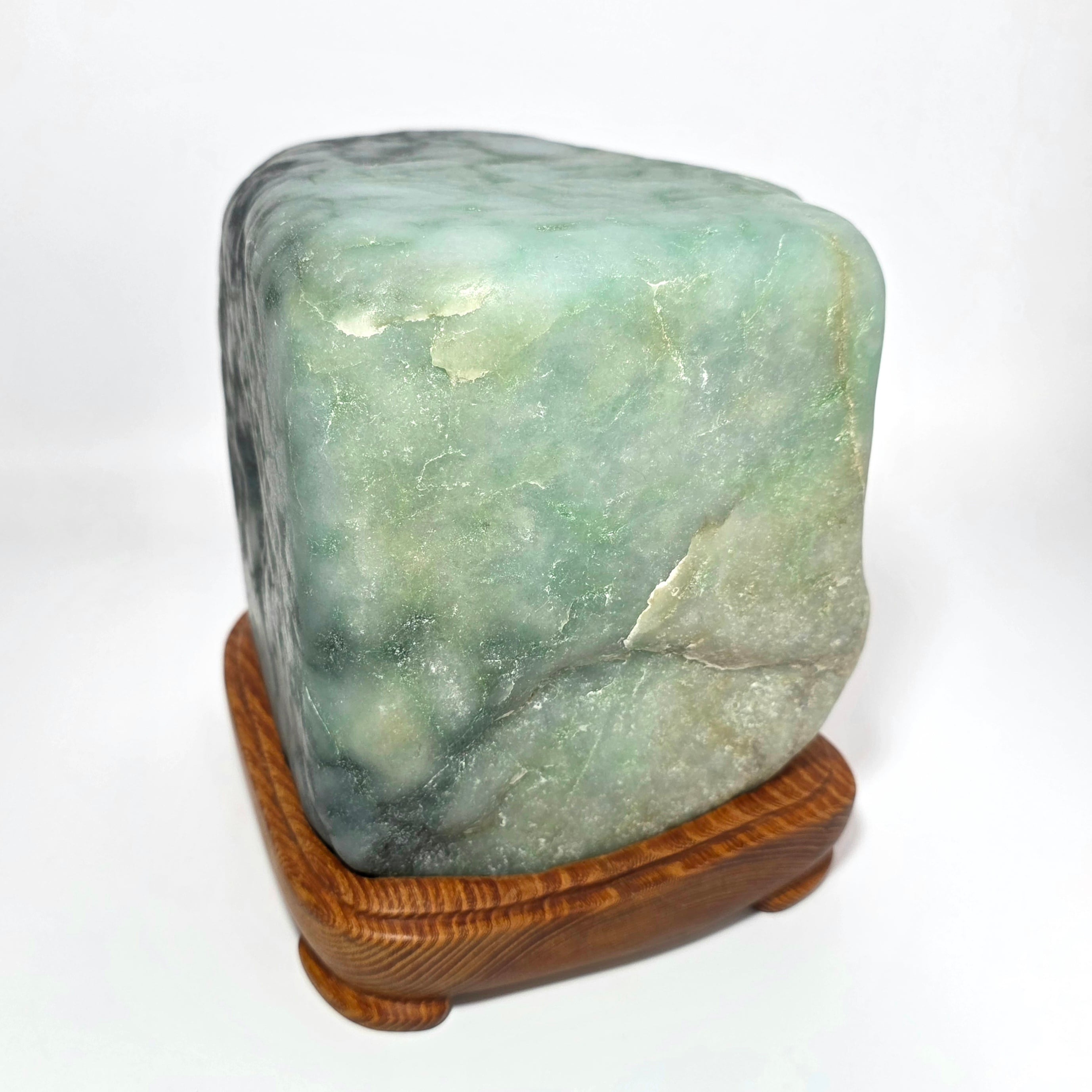 小滝土倉：糸魚川翡翠プレミアム: 磨き石:台付き BGM0115 | 糸魚川翡翠