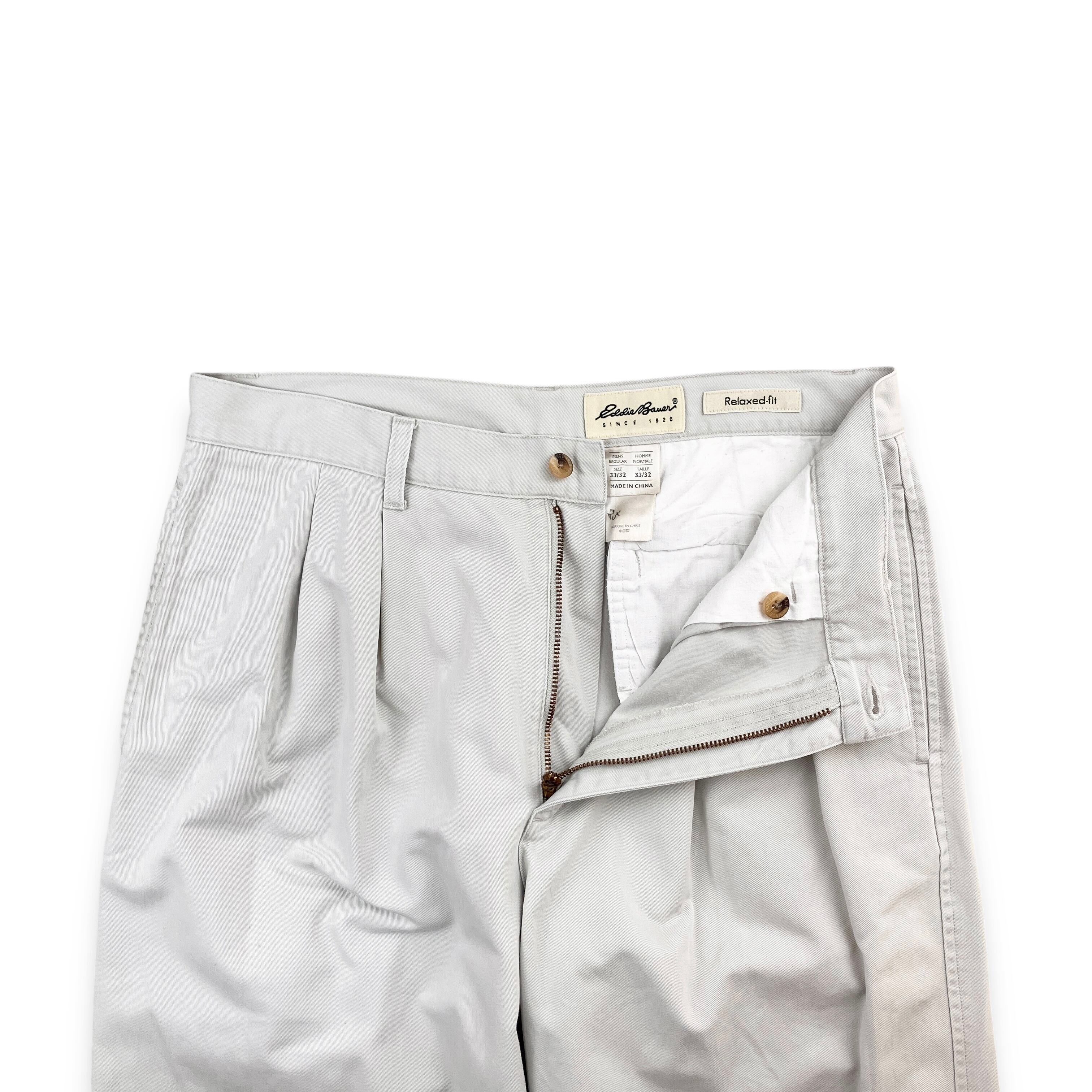 90s エディー バウアー ツータックチノパンツW34 L30 白ベージュ 90s Eddie Bauer Relaxed-fit Pleated Chino Trousers | MARKET