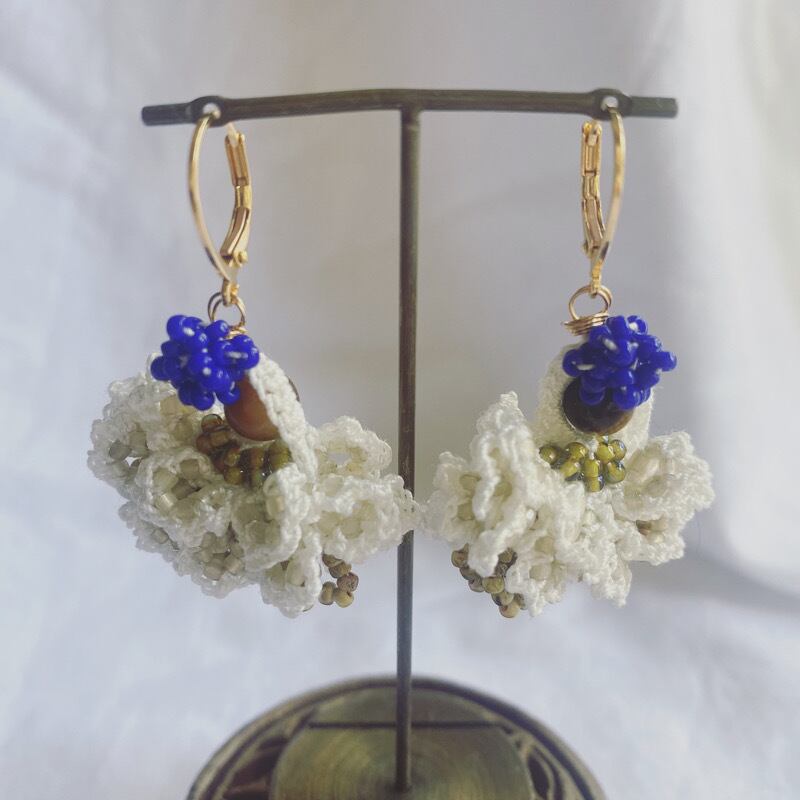 FOLKLOR "POMPON" -Diana-