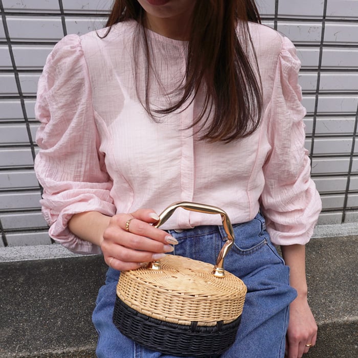 (Z45)【5月下旬】前後2WAYシャーリングシアーブラウス