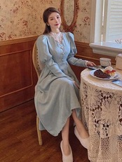 【0083】High Collar Patchwork Lace Long Sleeve Dress