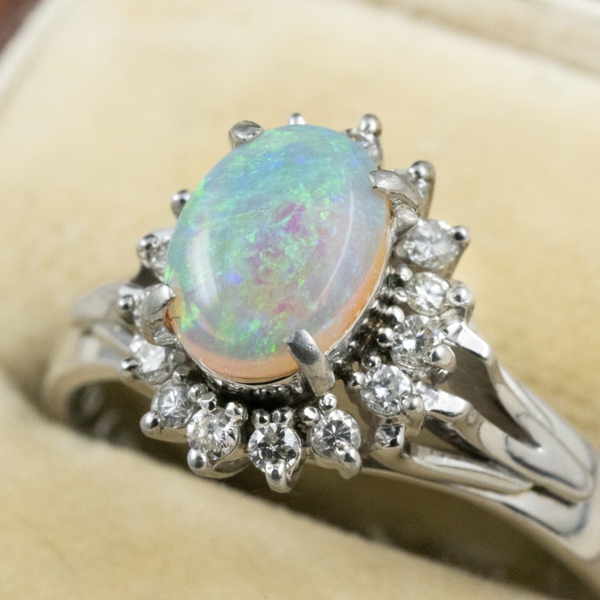 昭和ジュエリー オパール ダイヤモンド リング Pt900 0.78ct 