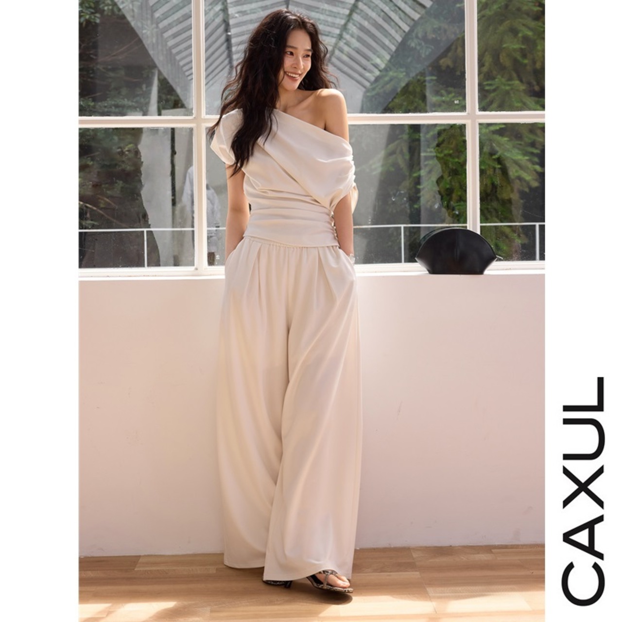 Asymmetry Drape Airy Set-Up