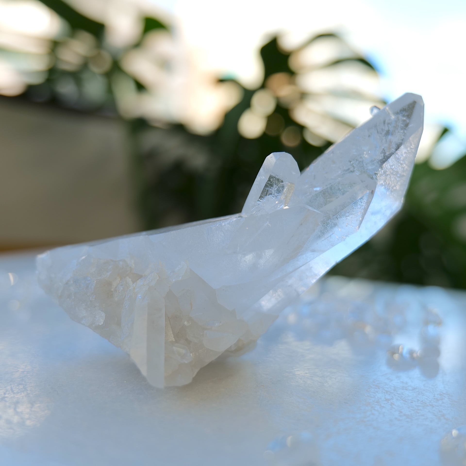 ハワイオアフ島 エネルギー転写【 浄化ヒーリング・魔除け、総合的な運気を格段に上昇させる石 】ロッククリスタル 水晶クラスター　No.KH10