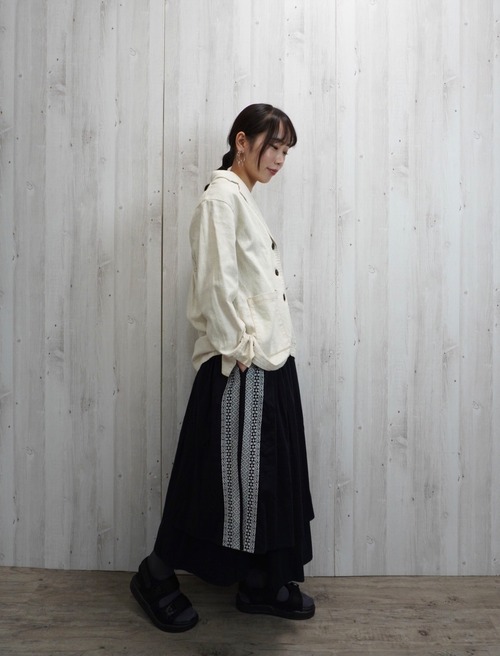 fu-dueka:: サテン刺繍スリットスカート