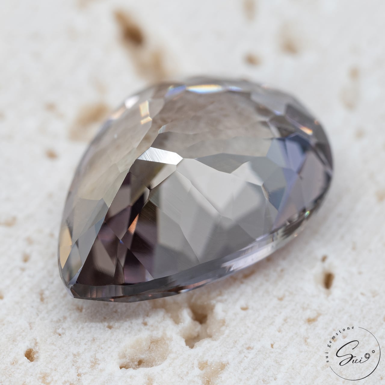 天然【非加熱】ゾイサイト・ブロンズパープル・多色性 3.375ct 日独