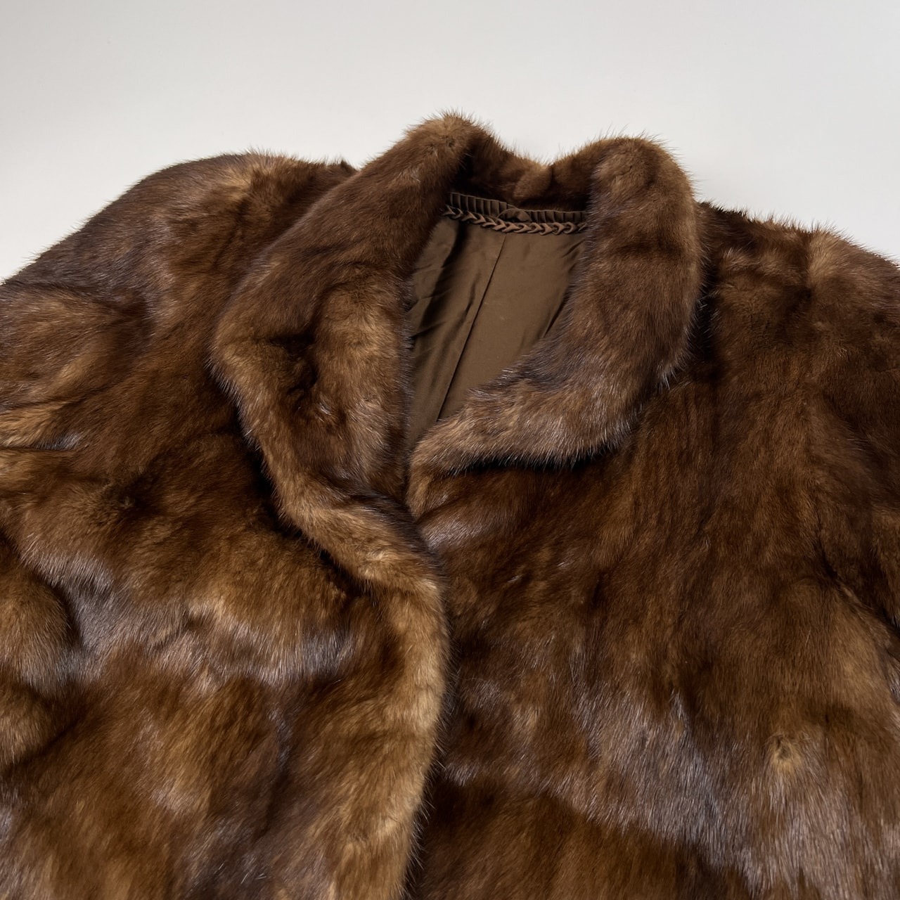 本毛皮 ミンク系 ファーコート L~XL程度 /ブラウン系/レディース/裏地花柄刺繍/毛皮/大きいサイズ