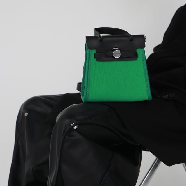 予約販売】ショルダーバッグ レザー メンズ シンプル グリーン 緑 ミニ