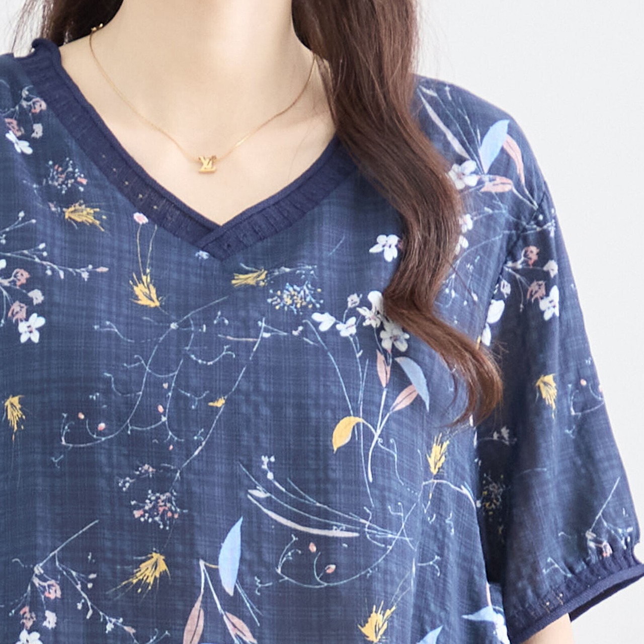 TRUBE Vネックコットンプリントワンピース【M~L】ネイビー