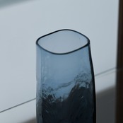 ヨシロ工房　角花器（アッシュブルー）