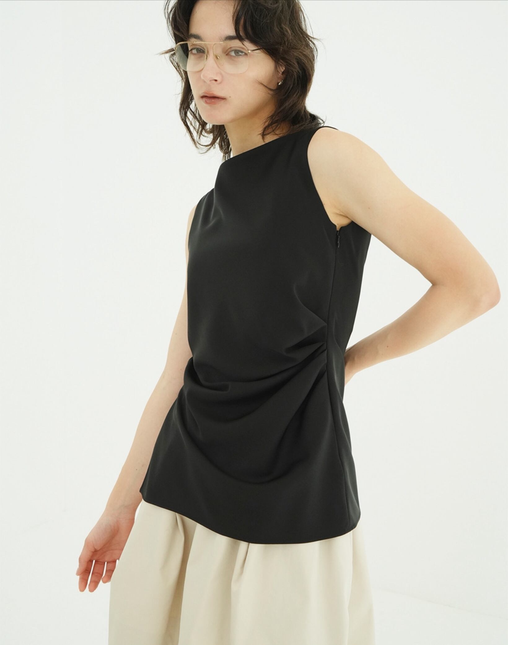 CLANE SATIN DRAPE TOPS | FLICKA ASHIYA