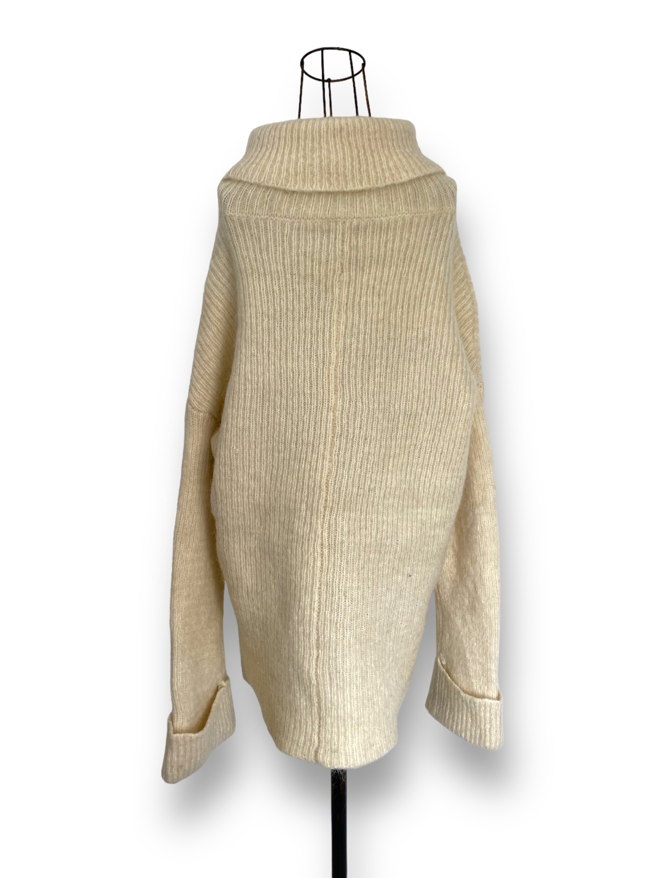 Over turtleneck knit