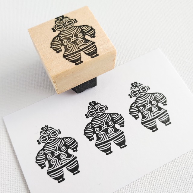 遮光器土偶②（中）