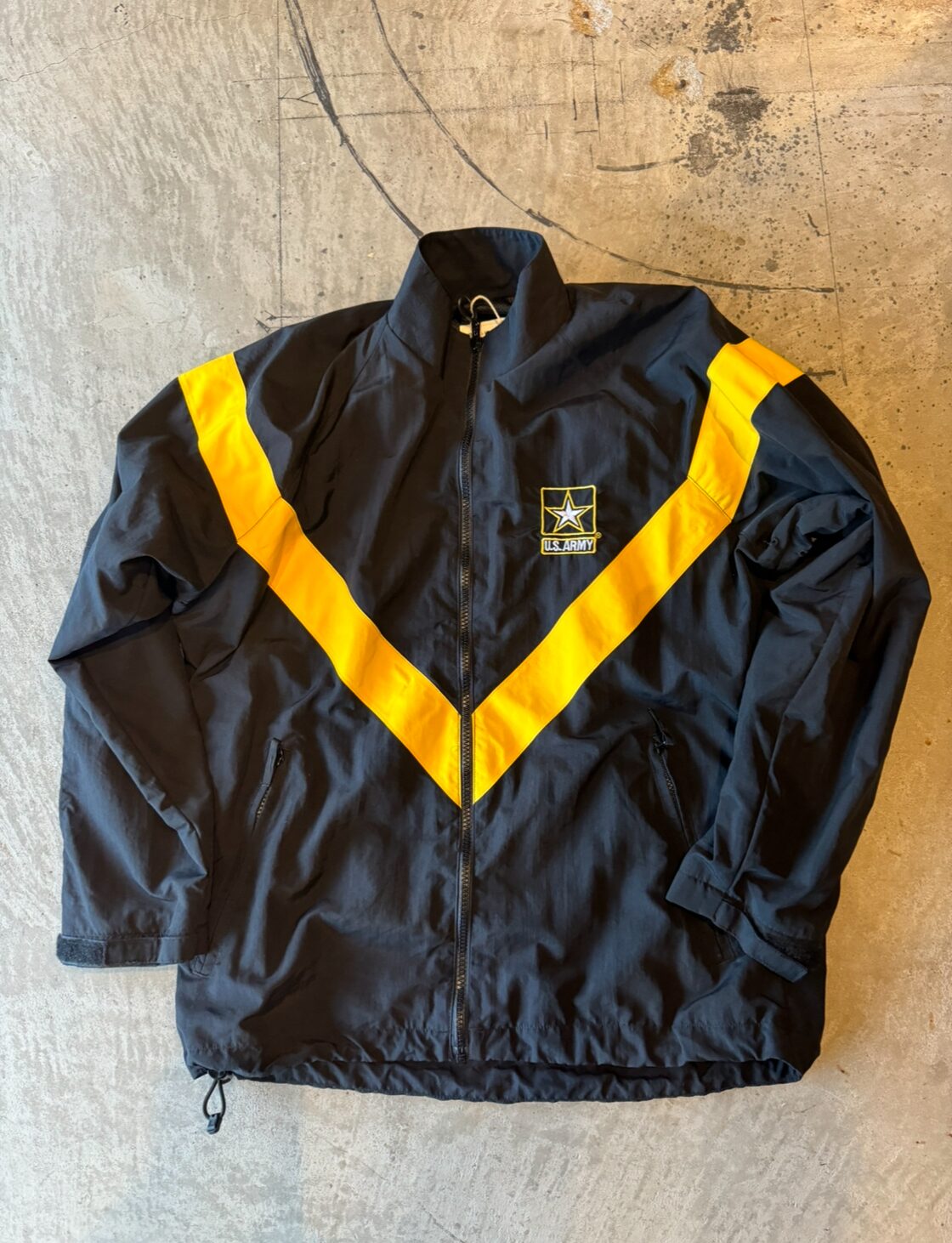 実物 USED 米軍 U.S.ARMY BLACK APFU トレーニングジャケット | Pay ID
