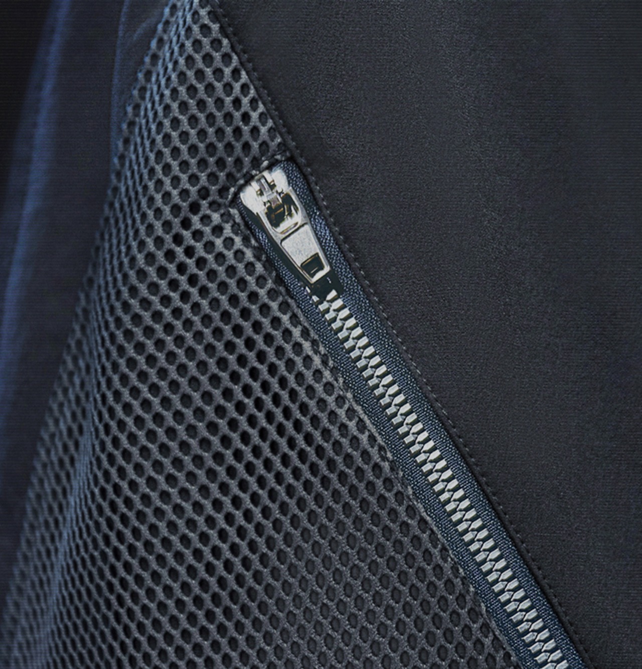 不作悪 Bellator IV レイヴンショートパンツ