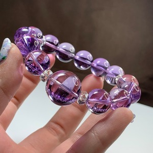 透明度抜群☆ライトカラーアメジスト・デザインブレスレット