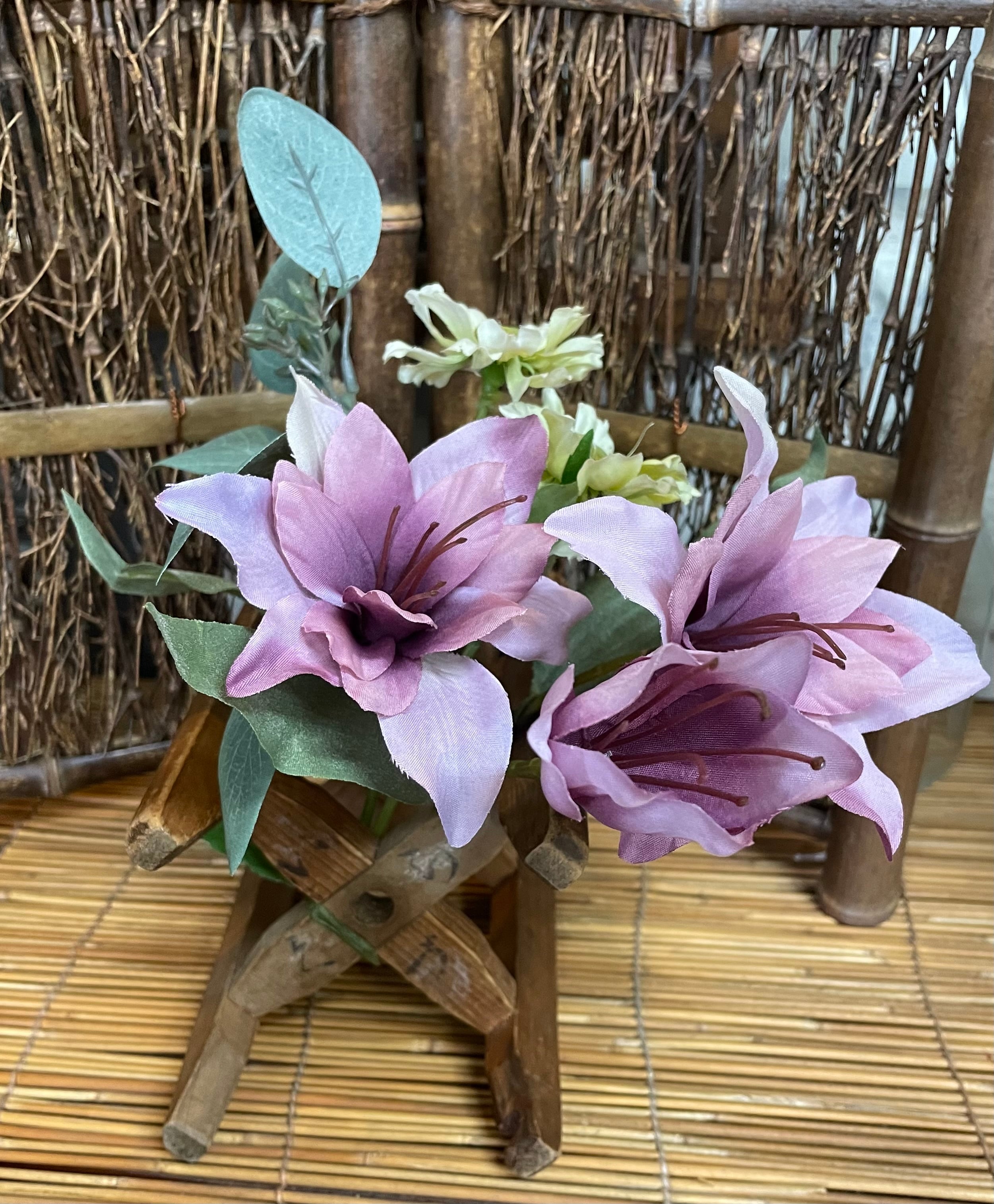 糸枠百合アレンジ