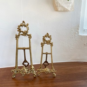 brass stand 2size / ブラス 絵画 フォト スタンド アンティーク調 オブジェ イタリア 雑貨 韓国 北欧