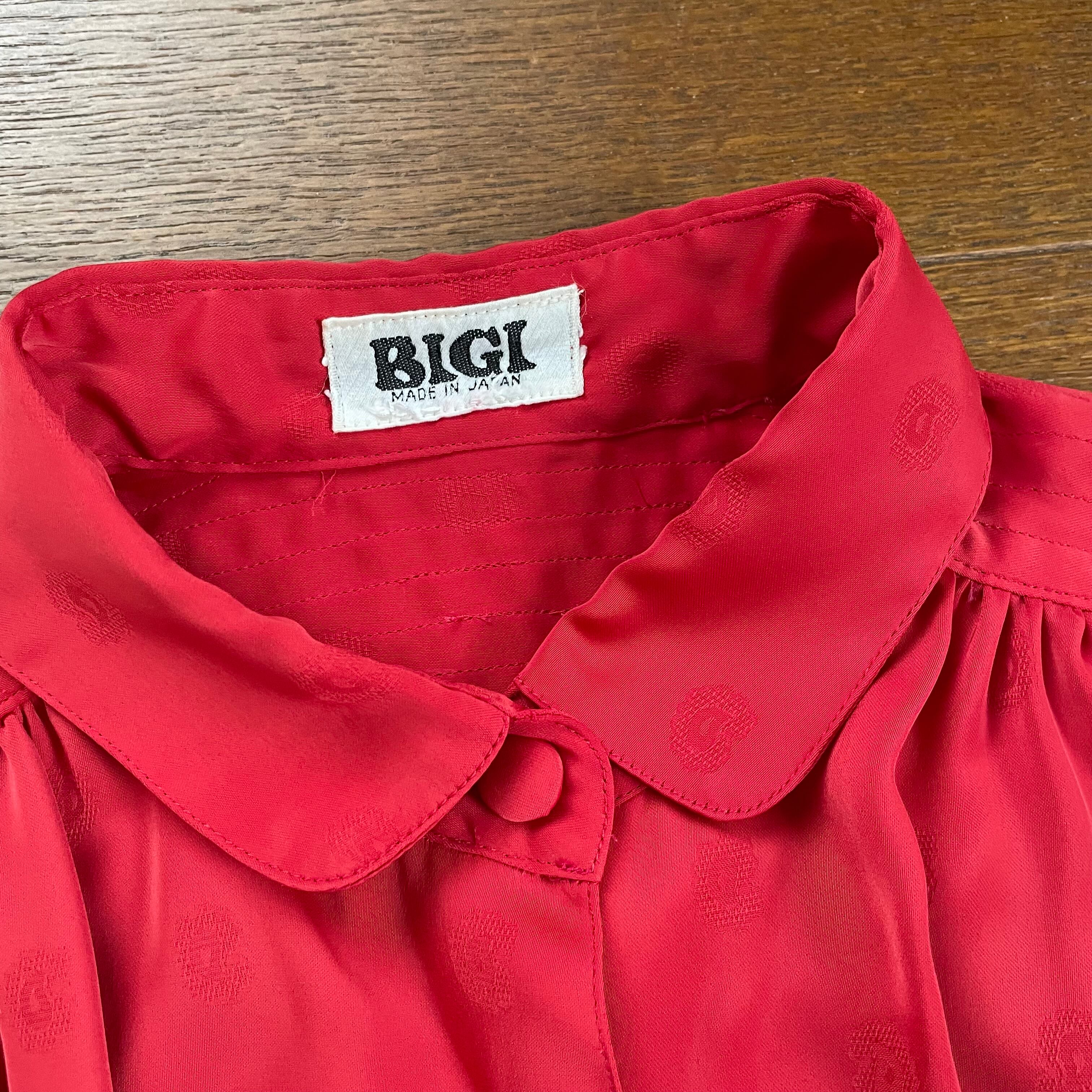 BIGI レッド丸襟ギャザーブラウス | 古着屋Sique おしゃれ古着と