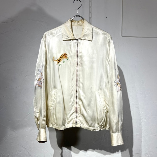 60s(1966~1967) VIET NUM White Satin Souvenir Jacket