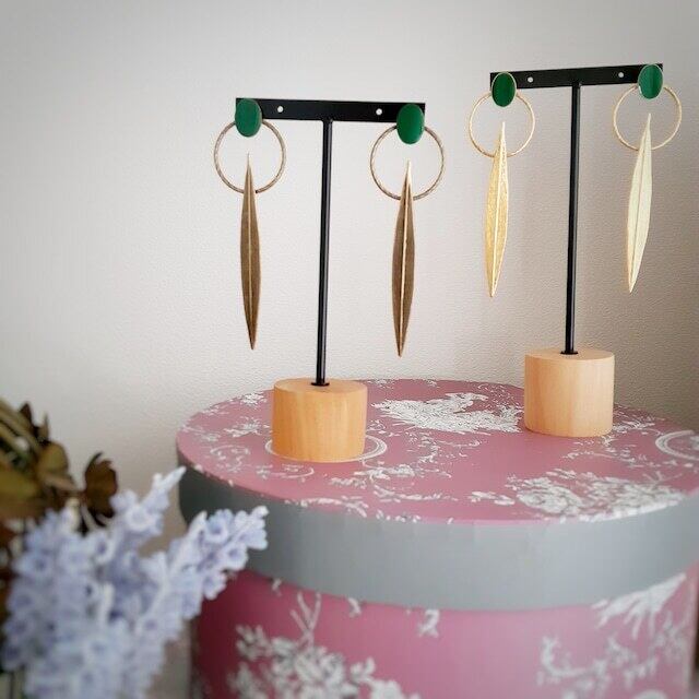 IMUKA TIMUKAT PARIS 2020春夏コレクション マラカイトとリーフのピアス ブロンズ