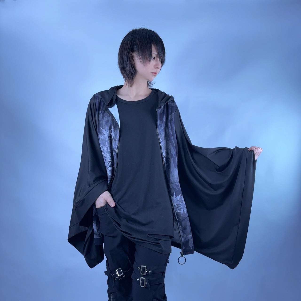 【専用】袖川様 先着39点限定サンキューセール》着物風袖ZIP OUTER【黒紅葉】 | NIER