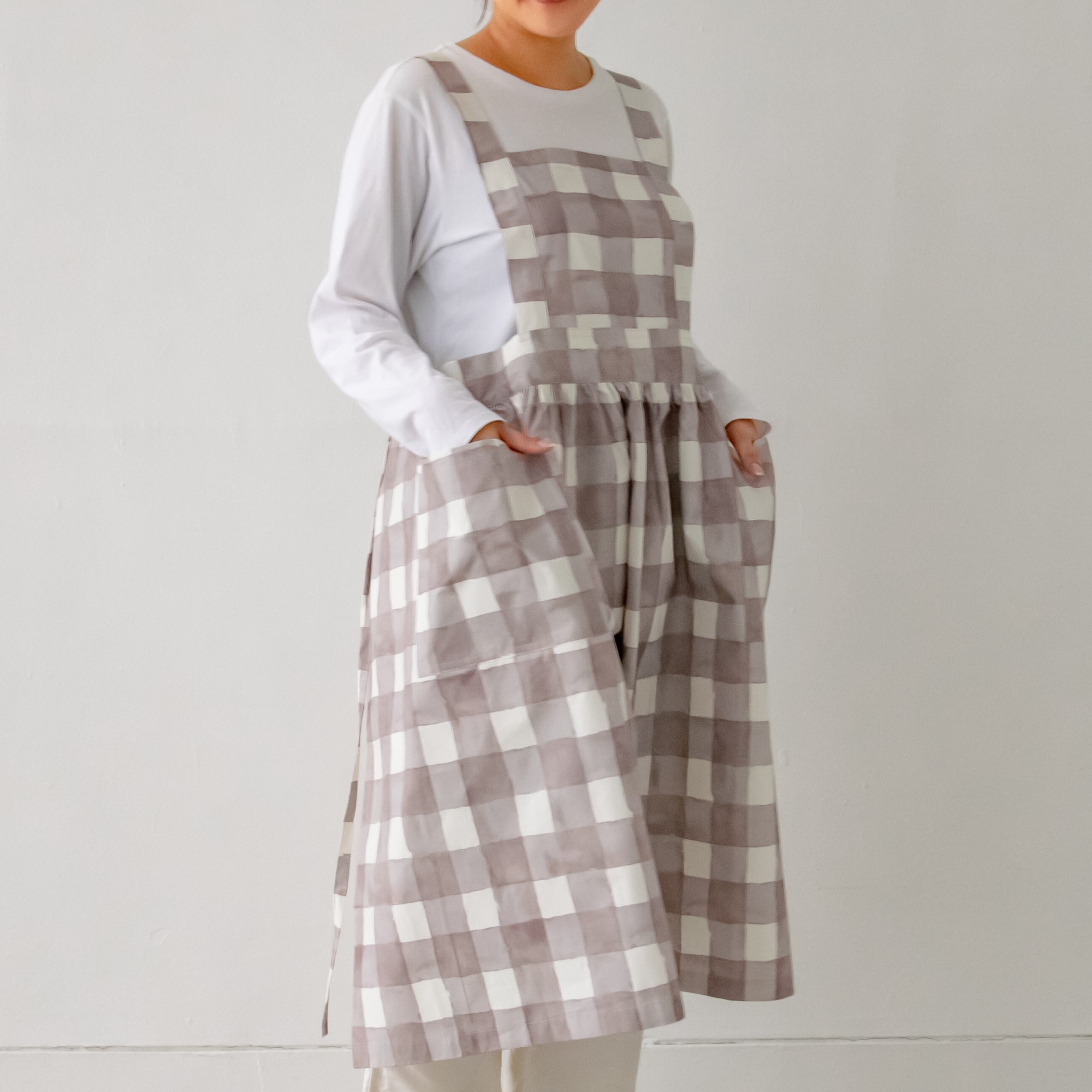 ピナフォアエプロン CC　チェックチェック　グレー / pinaforeapron CC CHECK CHECK gray