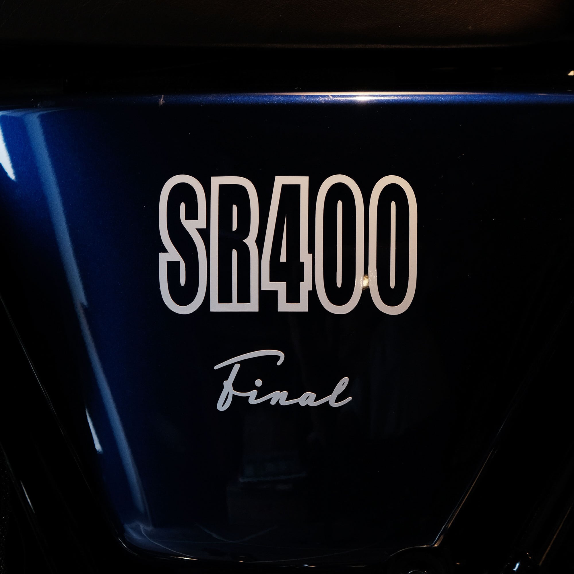 YAMAHA SR400 サイドカバー用デカール 左右2枚セット[SR400] ホワイト