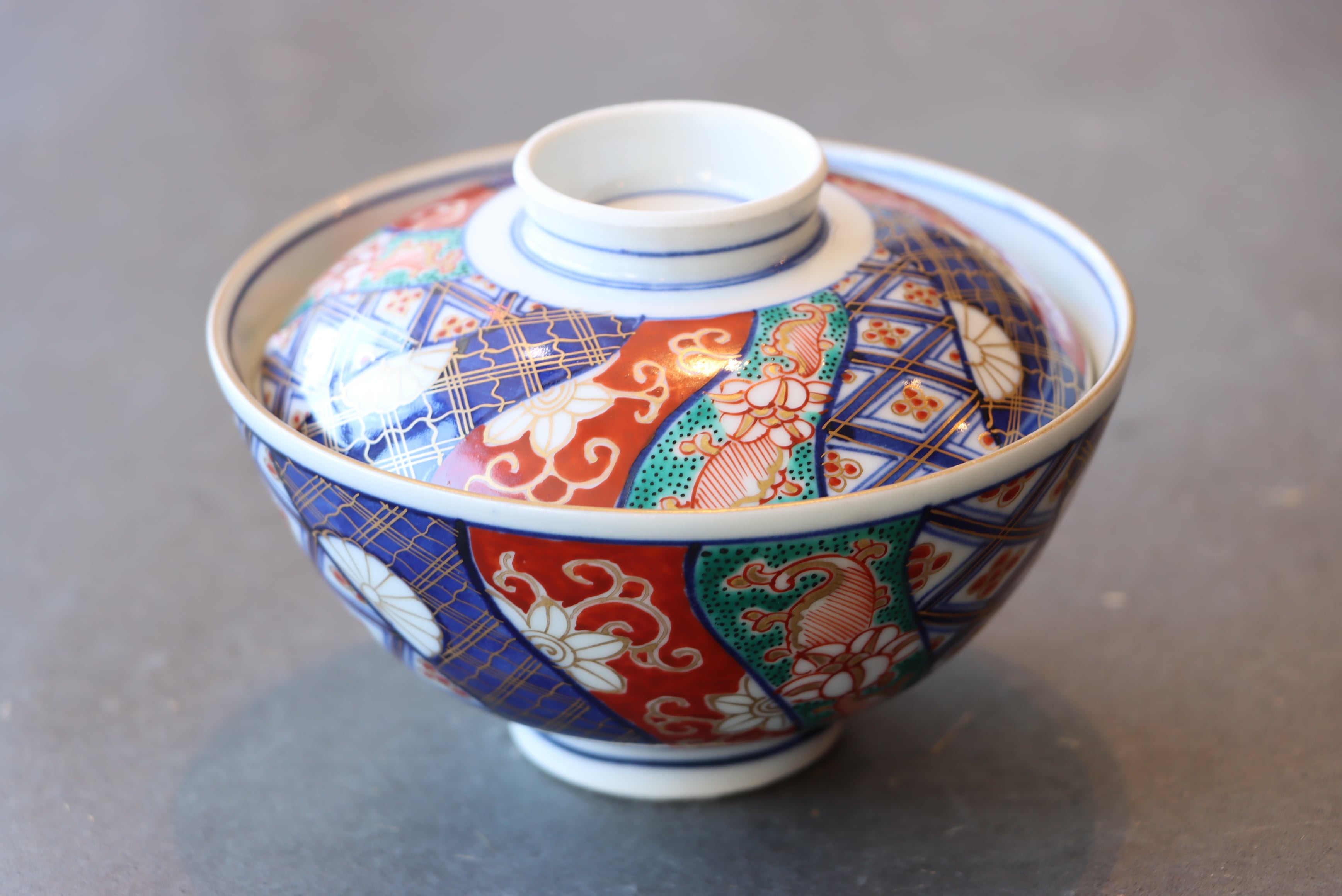 大聖寺伊万里 色絵 捻り壽文 蓋茶碗 通りもの/Daisho-ji Imari covered