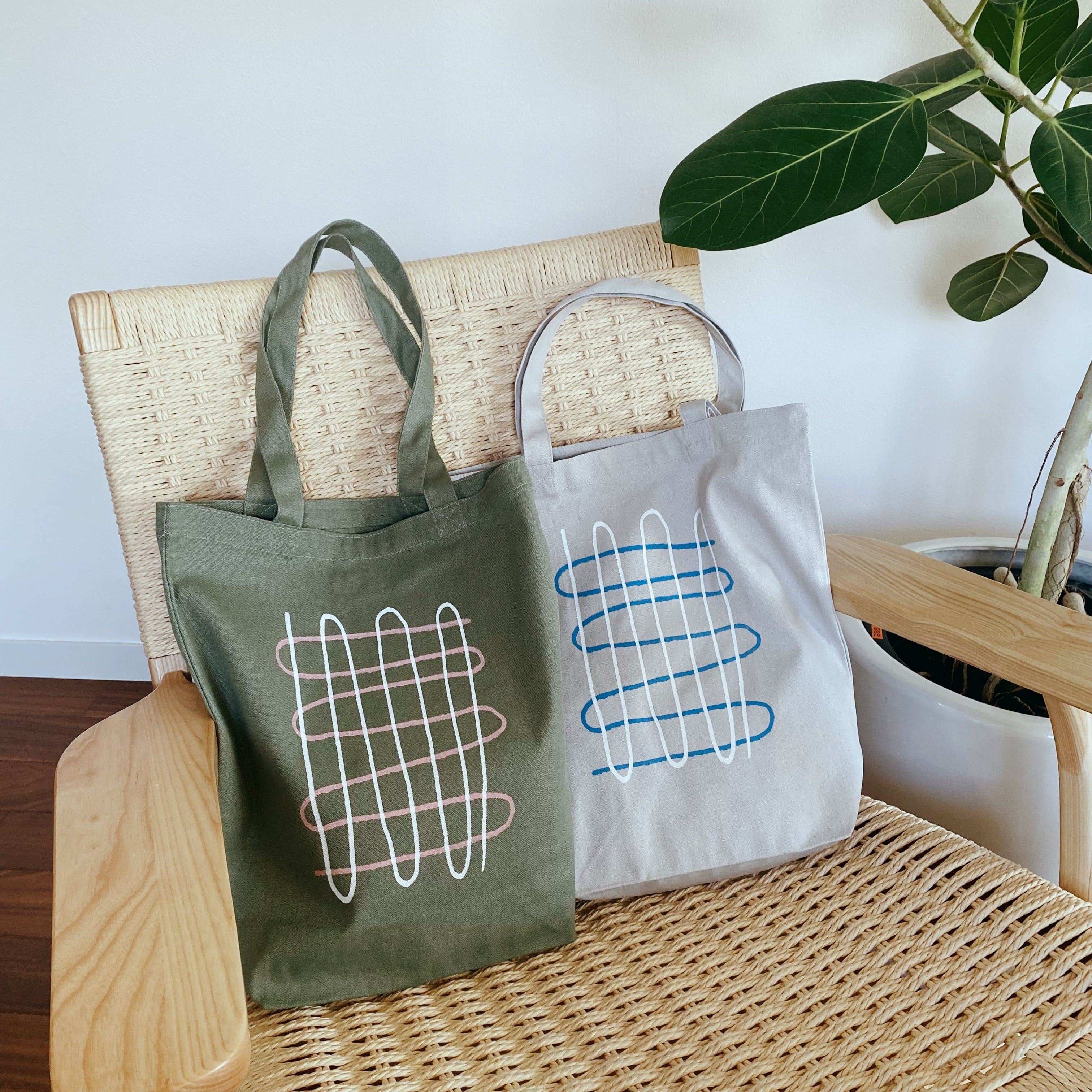 重なりあう波のトートバッグ 【Green】 | JOY HIKARI SHOP