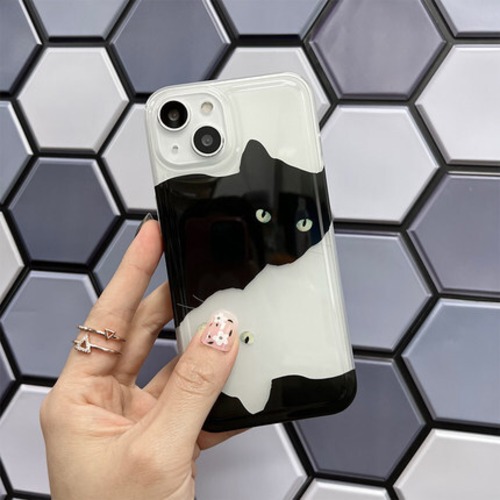 iPhone14Pro Max/14/13ケース 猫柄 黒猫 白猫 半透明 可愛い◎ アイフォン14プロカバー 個性的 ネコ 太極図モチーフ 奥深いデザイン★
