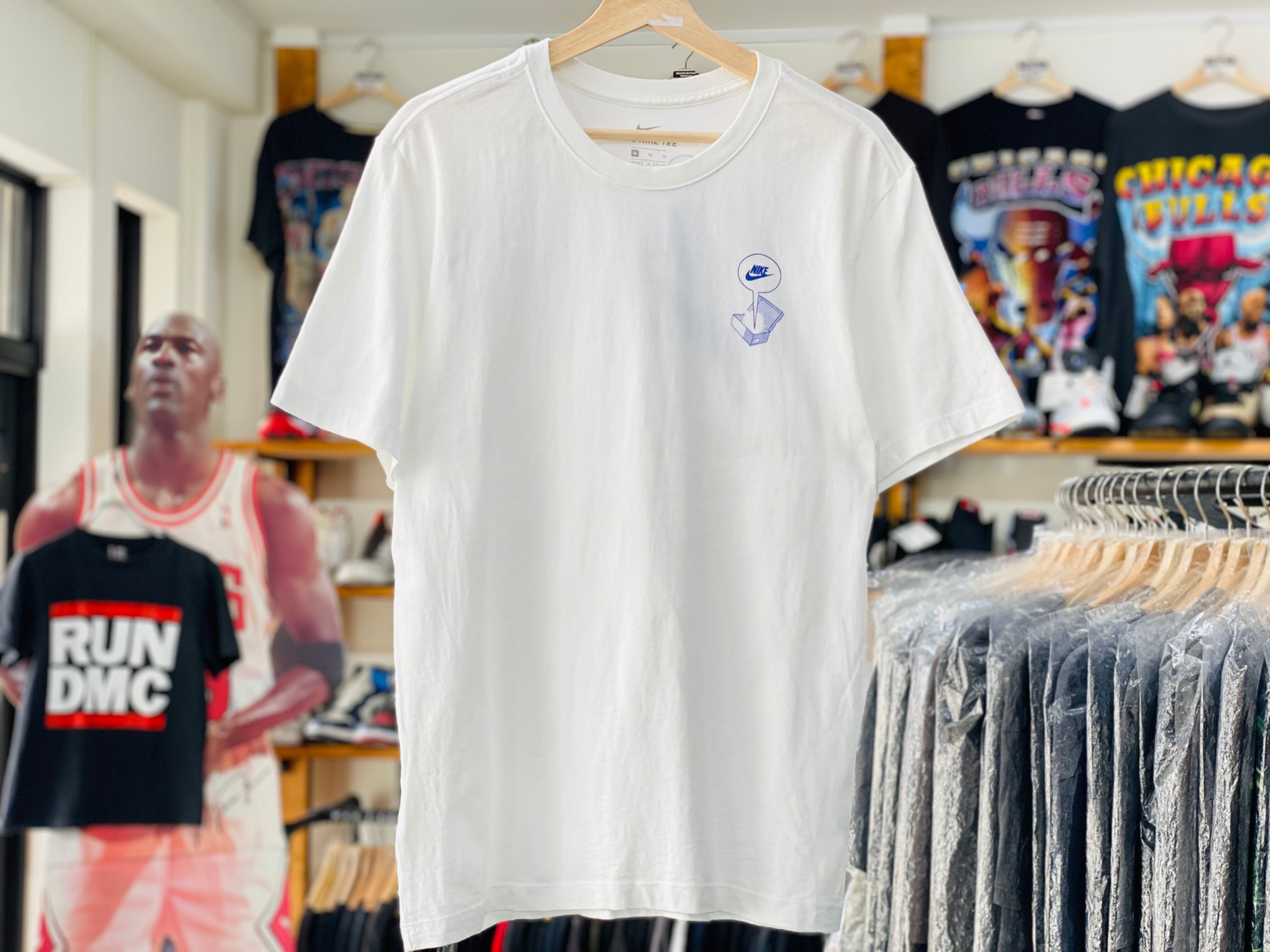NIKE FTWR DSTRD BM Tシャツ CT6869-100 XL WHITE 5JG7432 BRAND BUYERS OSAKA DYNAFIT ディナフィット レディース ドライ 半袖シャツ Transalper Graphic T-Shirt Women lipstick 6880 TATTOO 71198-646