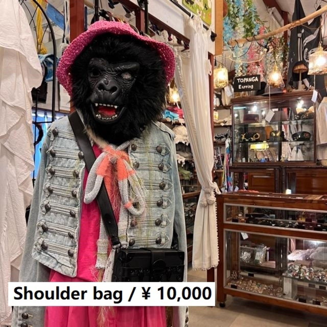 Topanga Bag　ブラックボックスバッグ　ファッション　バッグ　肩掛けバッグ　ショルダーバッグ　小物　レザー　ユニセックス