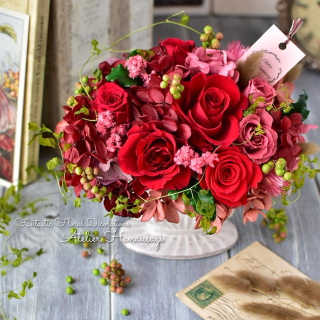 お花が溢れるロマンティックアレンジ.°.＊.お花の贈り物 【公式通販】