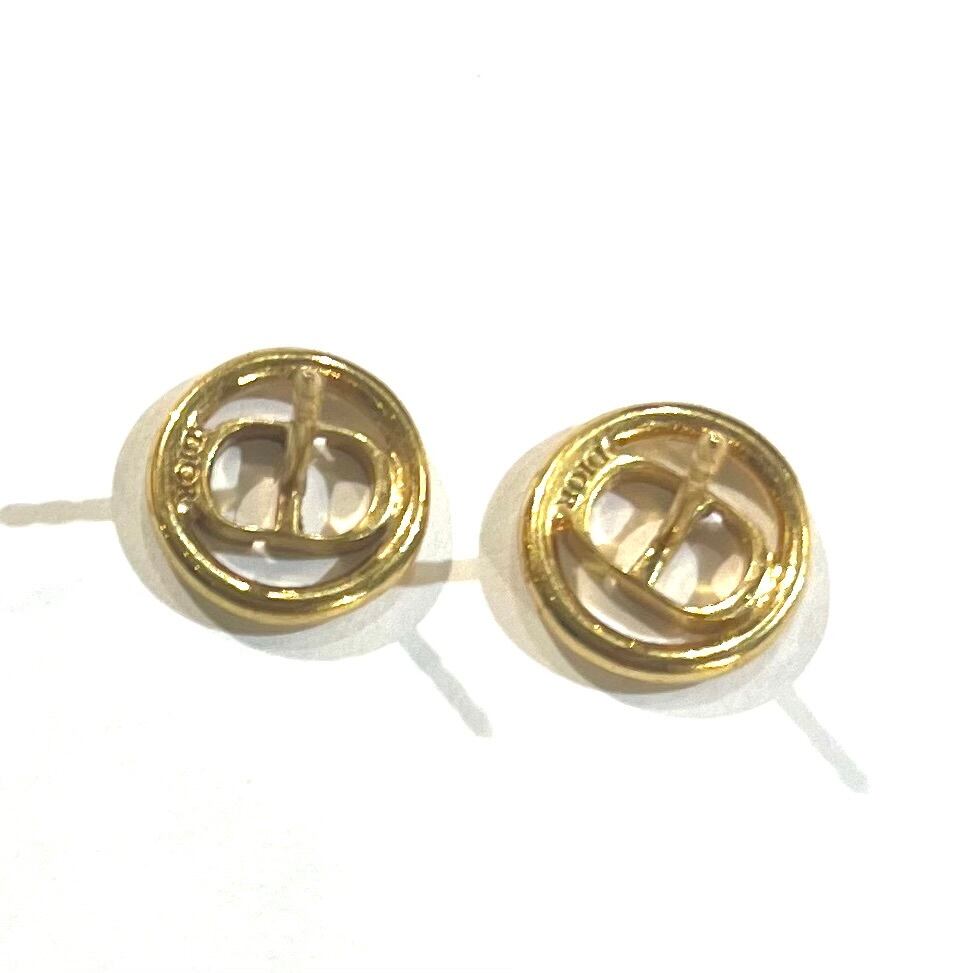 Christian Dior】30 Montaigne スタッドピアス／ゴールドカラー／ロゴ